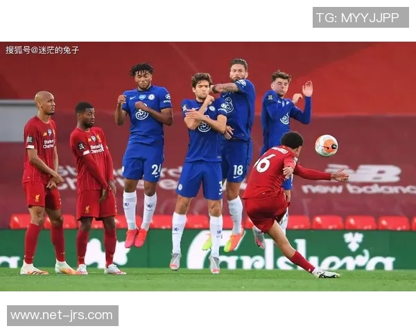 利物浦与巴萨巅峰对决高清图集展现精彩瞬间与激情时刻