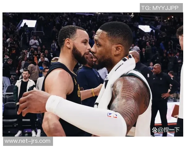 勇士队与国王队激战正酣NBA季后赛精彩对决引发球迷热议