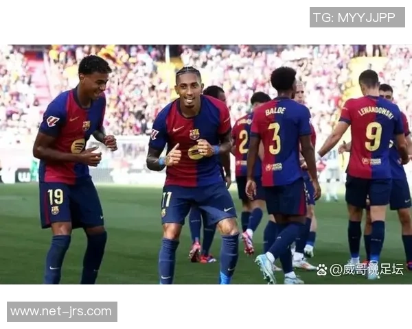 巴萨与曼城06年对决回顾：经典战役与足球传奇的交汇