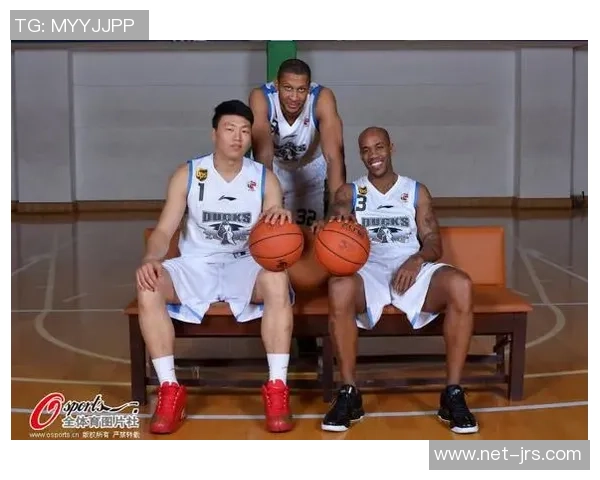 李根的篮球之路：从青涩少年到CBA明星的成长故事与奋斗历程